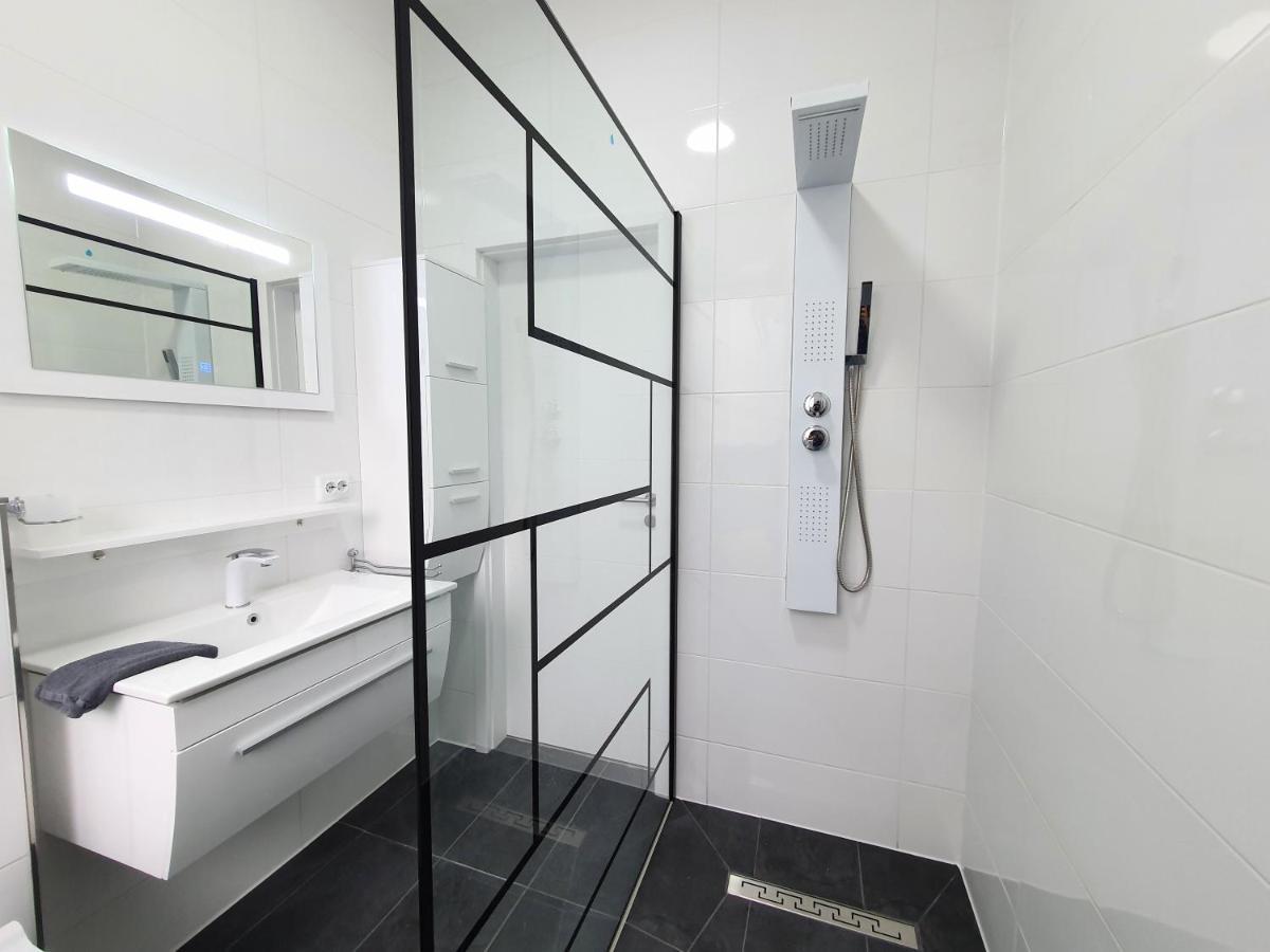 Apartments An Der Kreuzstrasse Брауншвайг Екстериор снимка